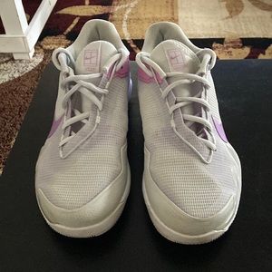 Nike Air Zoom Vapor Pro Tennis Shoe. Woman’s Size 9 cz20222-008